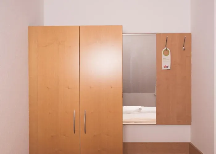 深兹穗纳餐厅酒店 酒店