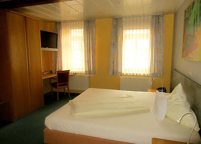 深兹穗纳餐厅酒店 3* 辛斯海姆